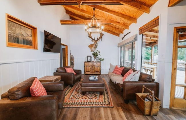 Cross Hill Glamping - Photo 2