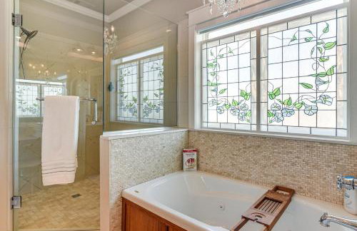 2 Blocks to Shore Crystal Beach House with Yard! - Foto 17