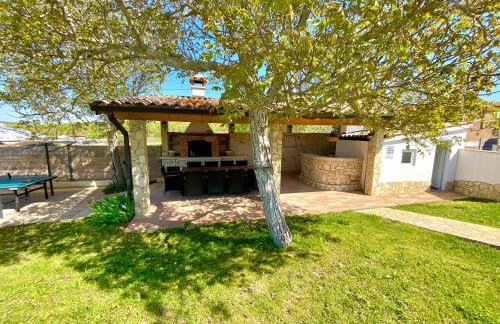 CROGO Villa Paradiz - Foto 5