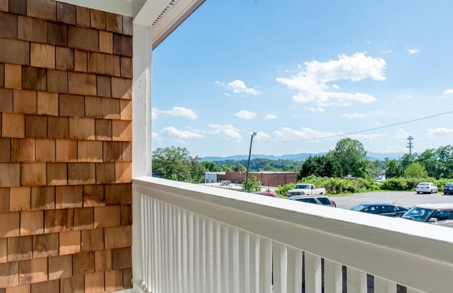 Downton Annie Apartment Four 2 BD 1BA Parking - Foto 32