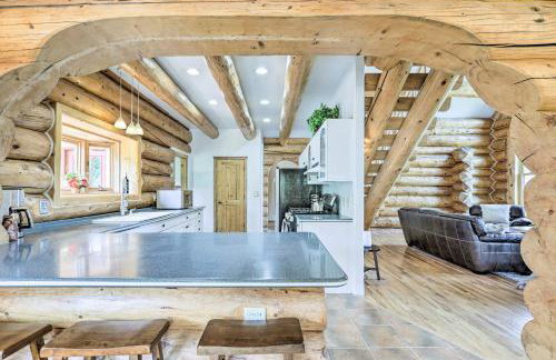 Mountain Retreat w/ Deck: Ski, Soak, Golf & Hike! - Foto 11