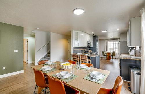 Family Home with Fenced Yard in Pueblo 5 Mi to Dtwn - Foto 8