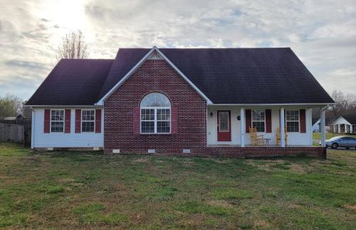 Fenced backyard! 6 miles to Cookeville Boat Dock! - Foto 30