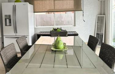 3BR - 3BA w Pool & BBQ -15 Mins to Strip & Airport - Foto 30