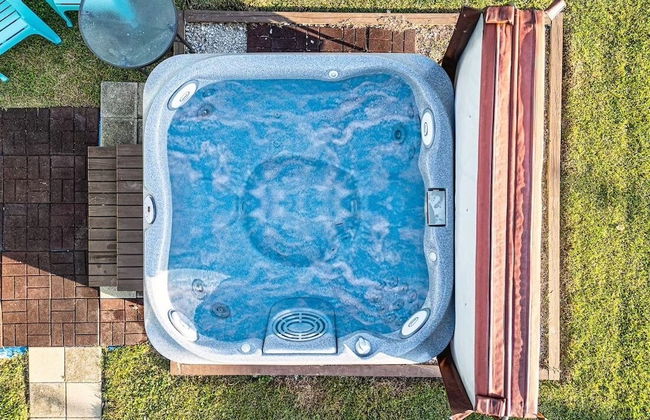 Charming 2br Hot Tub Getaway 2 Bedroom Home - Foto 18