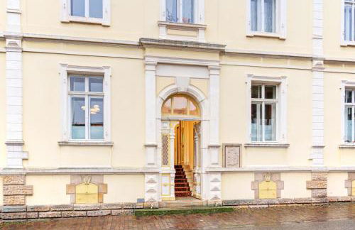 Charmante Altbauwohnung mit Gartenblick - Foto 3