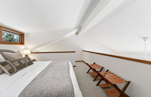 Updated 3BR Townhome Across From Holiday Valley - Foto 19