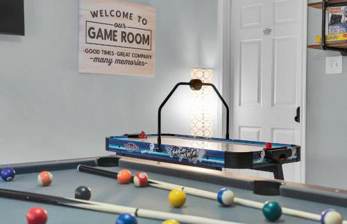 Hot Tub Game Room Firepit Arrowhead Family - Foto 11