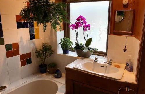 Bijou Cottage in Brontë Country with Wood-burning Stove & Hot Tub Spa - Foto 25