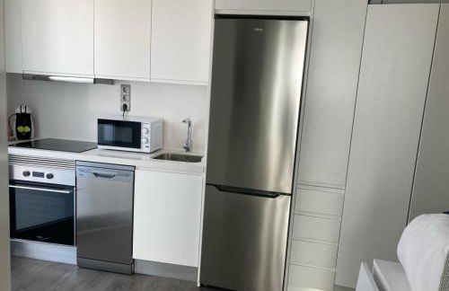 APARTAMENTO ATICO gran terraza y Jacuzzi cerca de la playa - Photo 10