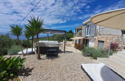 Apartmani STJEPAN Zavala - Foto 1