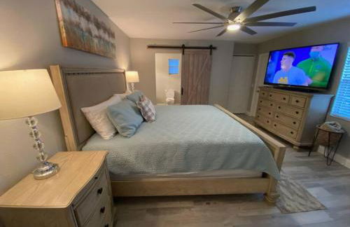 3 bedroom 2 bath with hot tub, game room and boat slip - Foto 14