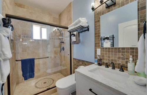 Hillside view with hot tub! - Foto 27