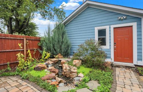 Prime location very close to downtown! - Photo 22