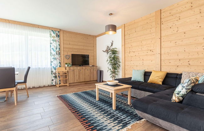 Beautiful Holiday Home With Sauna Near St Lambrecht Directly on the Slopes - Photo 9