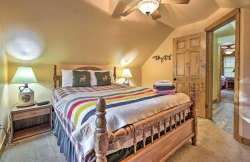 Secluded Birnamwood Cottage with Deck and River Views! - Foto 14