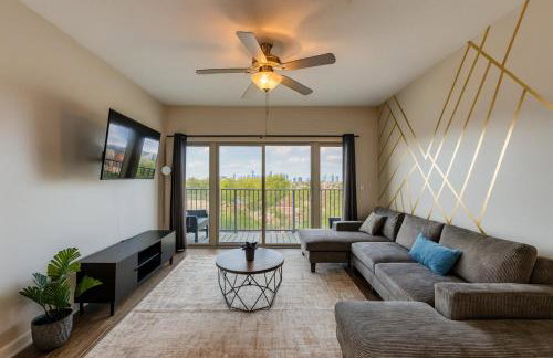 Across from UAB Spacious 2BR Retreat 2nd - Photo 6