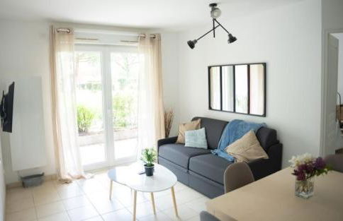 Gîte de Florigny avec parking souterrain et terrasse - Foto 2