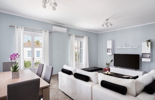 Old Port Spetses Mansion - Photo 20