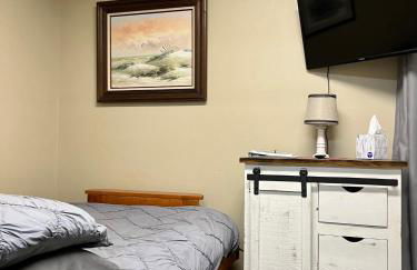 Casita with Swimming Pond & Sand Volleyball Access - Foto 7