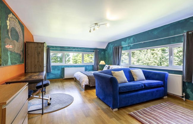 Sleeps10/18-parking-garden-pool-hottub-balcony - Foto 3