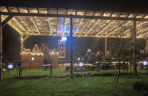 Clotted Cream -Lydcott Glamping, Cornish Sea Views - Foto 21