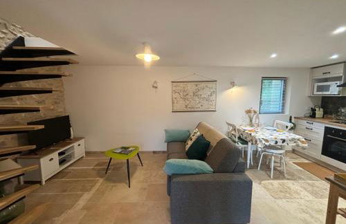 Charmante maison Provençale avec grand jardin - Photo 10