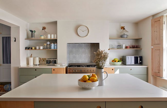 JOIVY Stylish 2-Bed House W/ Private Garden In Hackney - Foto 19