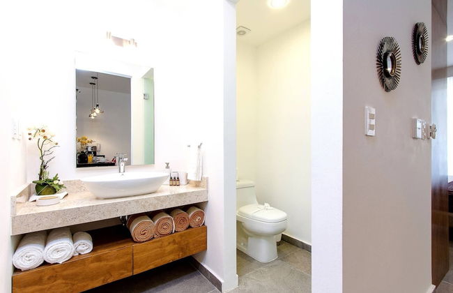 Charming, Huge & Bright Studio on the New 5th Avenue, 3 Blocks From the Beach! - Foto 10