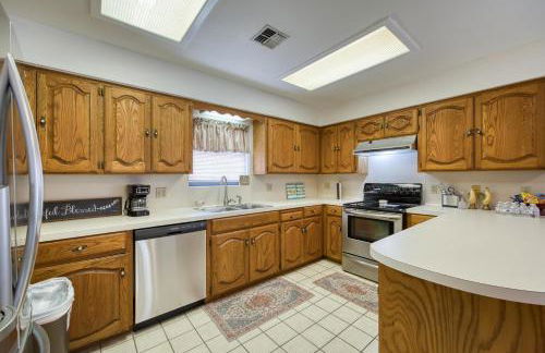 Bright Pharr Getaway Spacious Family Home w Garage and WiFi - Foto 19