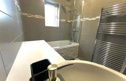 Stunning 3 Bedroom House Near Birmingham Airport and NEC - Foto 22