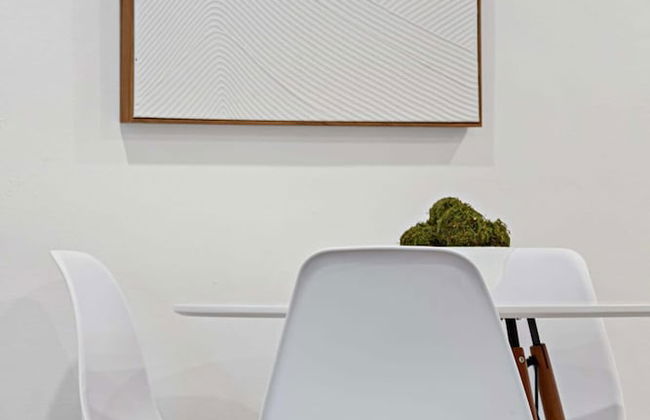 Spacious 2 BR Sailboat Bend - Photo 7