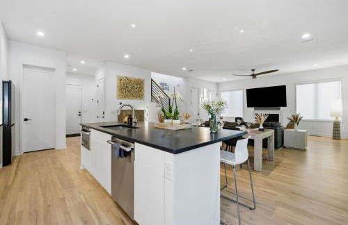 4BR Urban Oasis with Rooftop and Jacuzzi - Foto 9