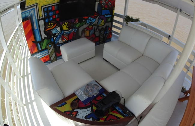 Gorgeous Converted Fishing Vessel in Alter do Chao - Foto 3