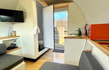 Armadilla 2 at Lee Wick Farm Cottages & Glamping - Foto 6