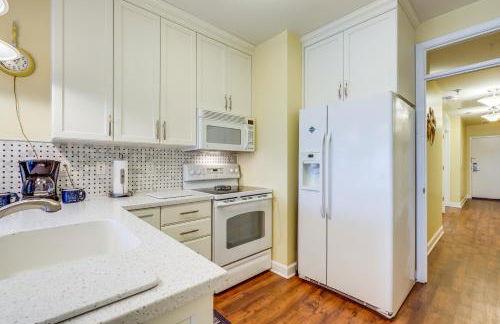 Lakefront Huddleston Condo with Community Pool - Foto 9