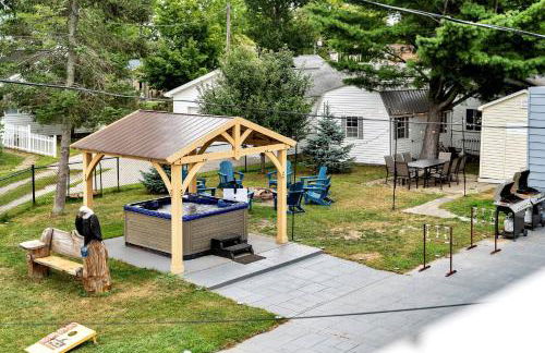 The Golden Eagle of Houghton Lake - Foto 32