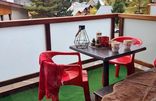 STUDIO 2 ALPES STYLE CHALET au PIED DE TELESIEGE DU DIABLE - Foto 13