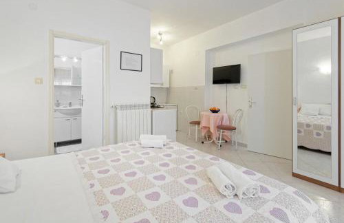Apartments Susie by Rent Istria - Photo 11