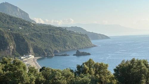 TENUTA TAURIANUM PanoramicHouse e PanoramicB&B - Foto 4