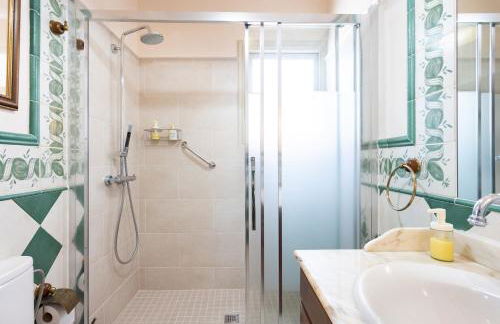 Home2Book Villa with Private Pool BBQ Sea Views - Foto 36