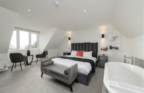 Holm House - Stylish Coastal Suites - Silures Bar & Restaurant On-site - Foto 56