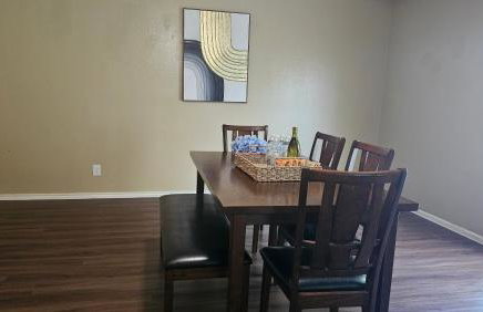 Cozy Four Bedroom Residence in Converse - Foto 2