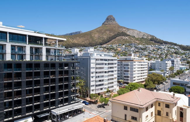 The Flamingo by Perch Stays - Photo 1