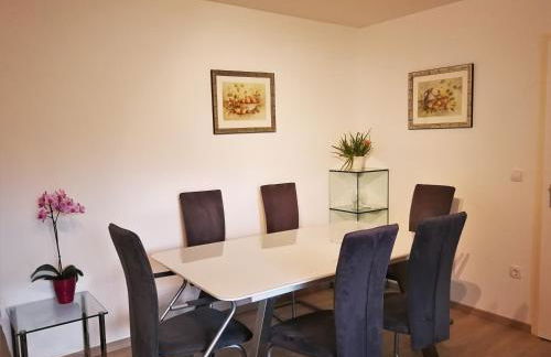 Central-Apt at Lake, CityCenter 5min, Fair 18min!!! - Foto 7