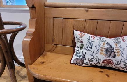 East Wing Cottage - Peaceful Village Retreat with Tennis Court Access - Foto 34