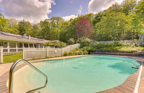 Sparrow Bush Retreat w/ Pool & Screened Porch - Foto 34