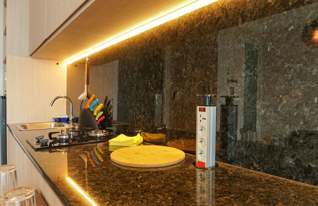 Cozy and Comfy 2BR Citralake Suites Apartment - Photo 11