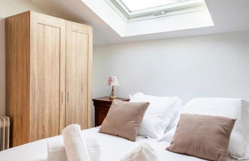 Le Chalet Panoramique Jaccuzi Parking Vue Montagne - Foto 26