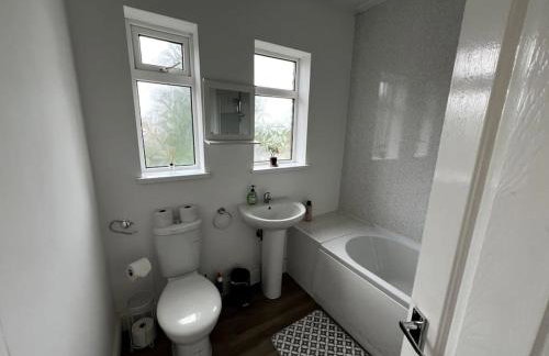 Numero Venti Aparthouse wifi parking Hot Tub Contractor and Group Friendly - Foto 25